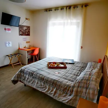 Oda ve Kahvaltı La Mela